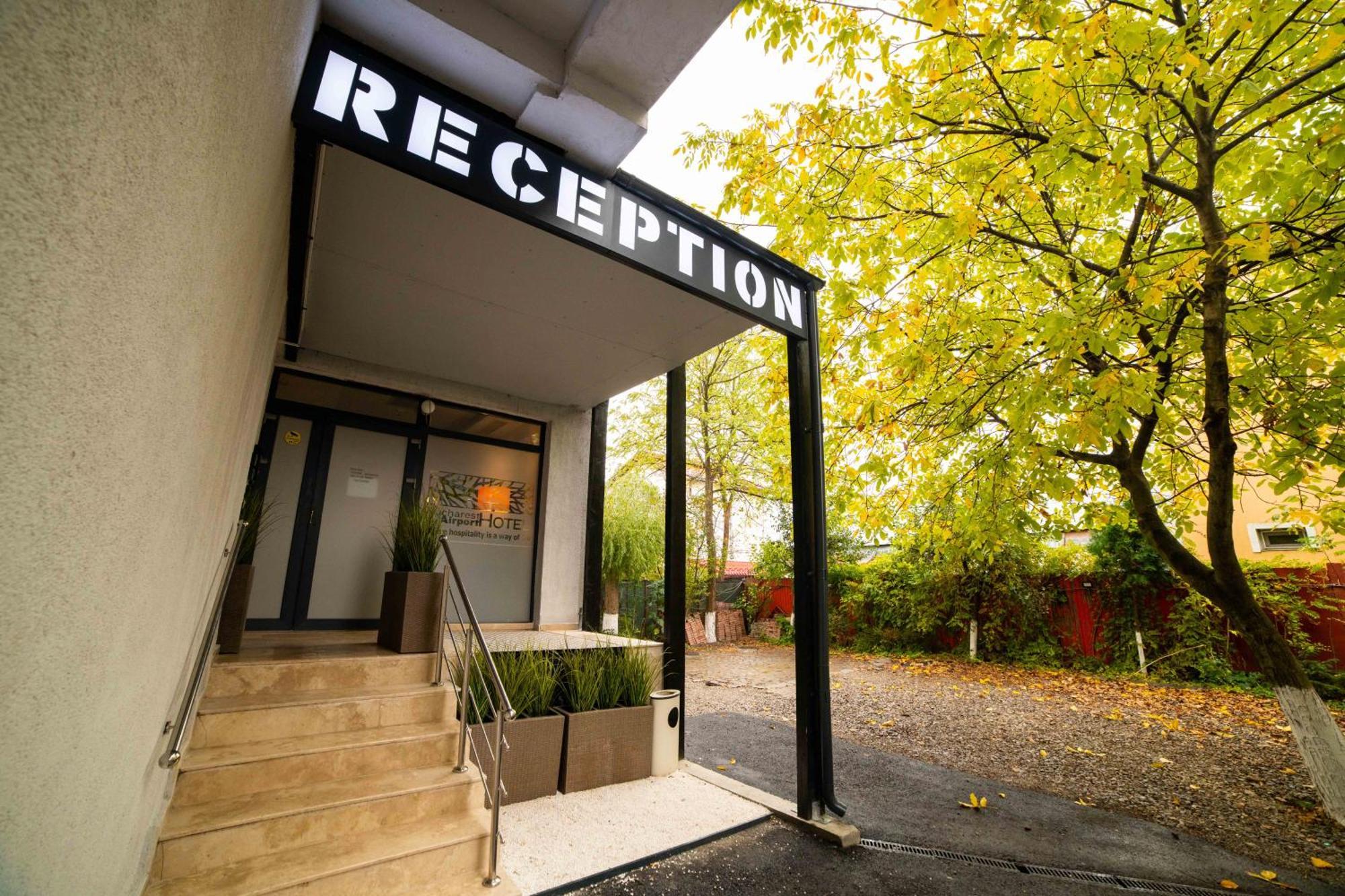 Bucharest Airport Accomodation Aparthotel Otopeni Exterior photo