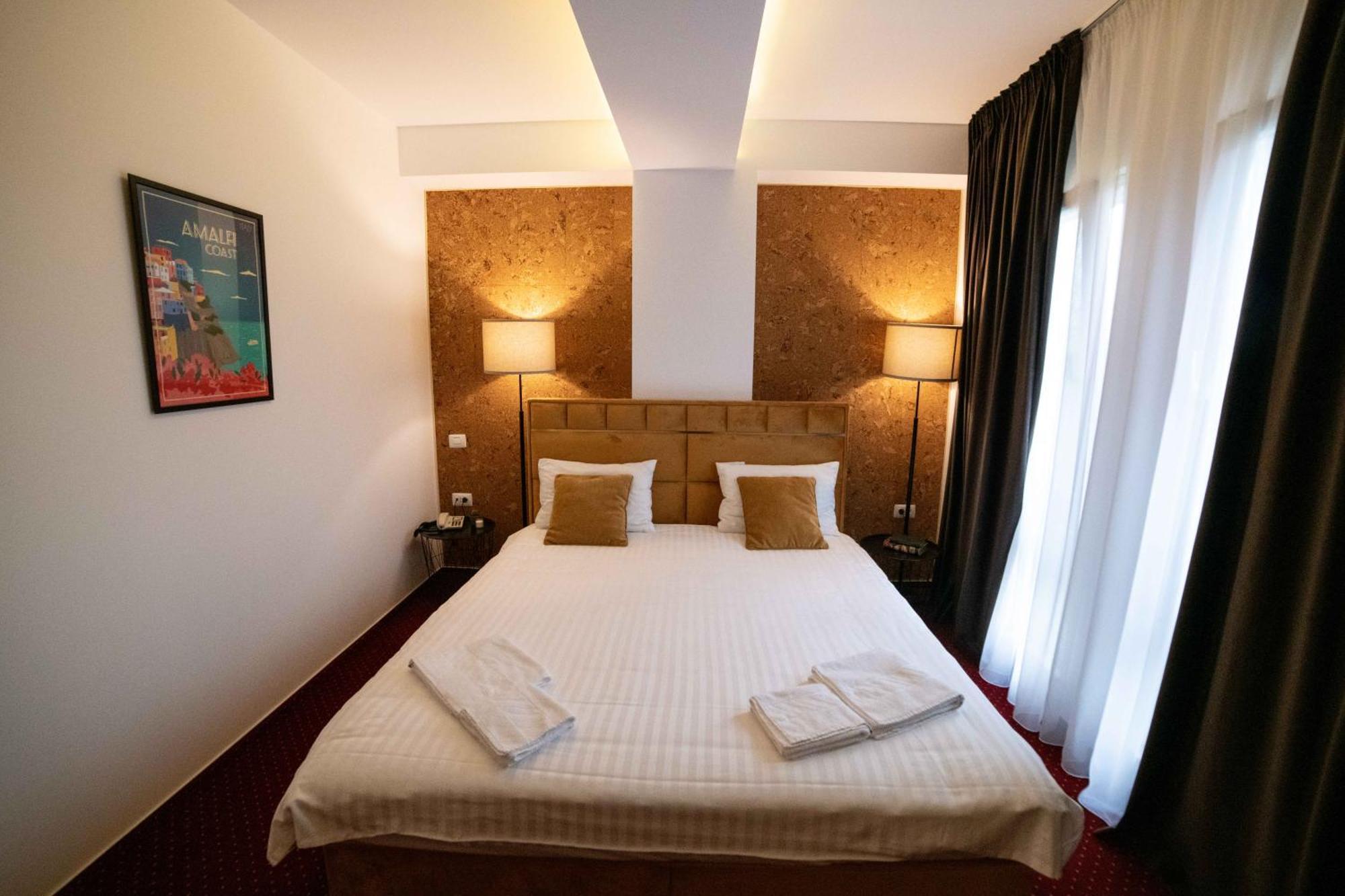 Bucharest Airport Accomodation Aparthotel Otopeni Exterior photo