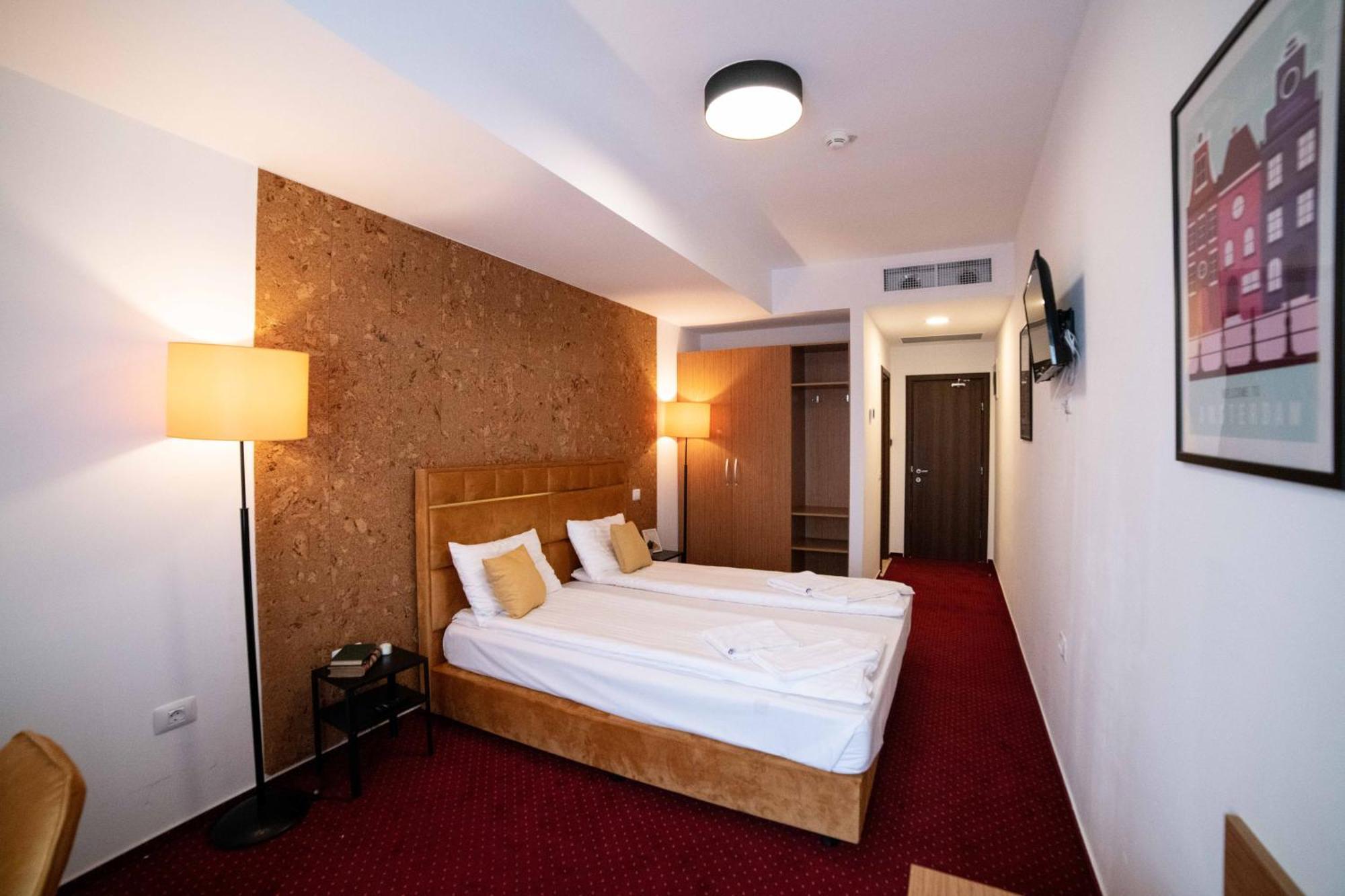 Bucharest Airport Accomodation Aparthotel Otopeni Exterior photo
