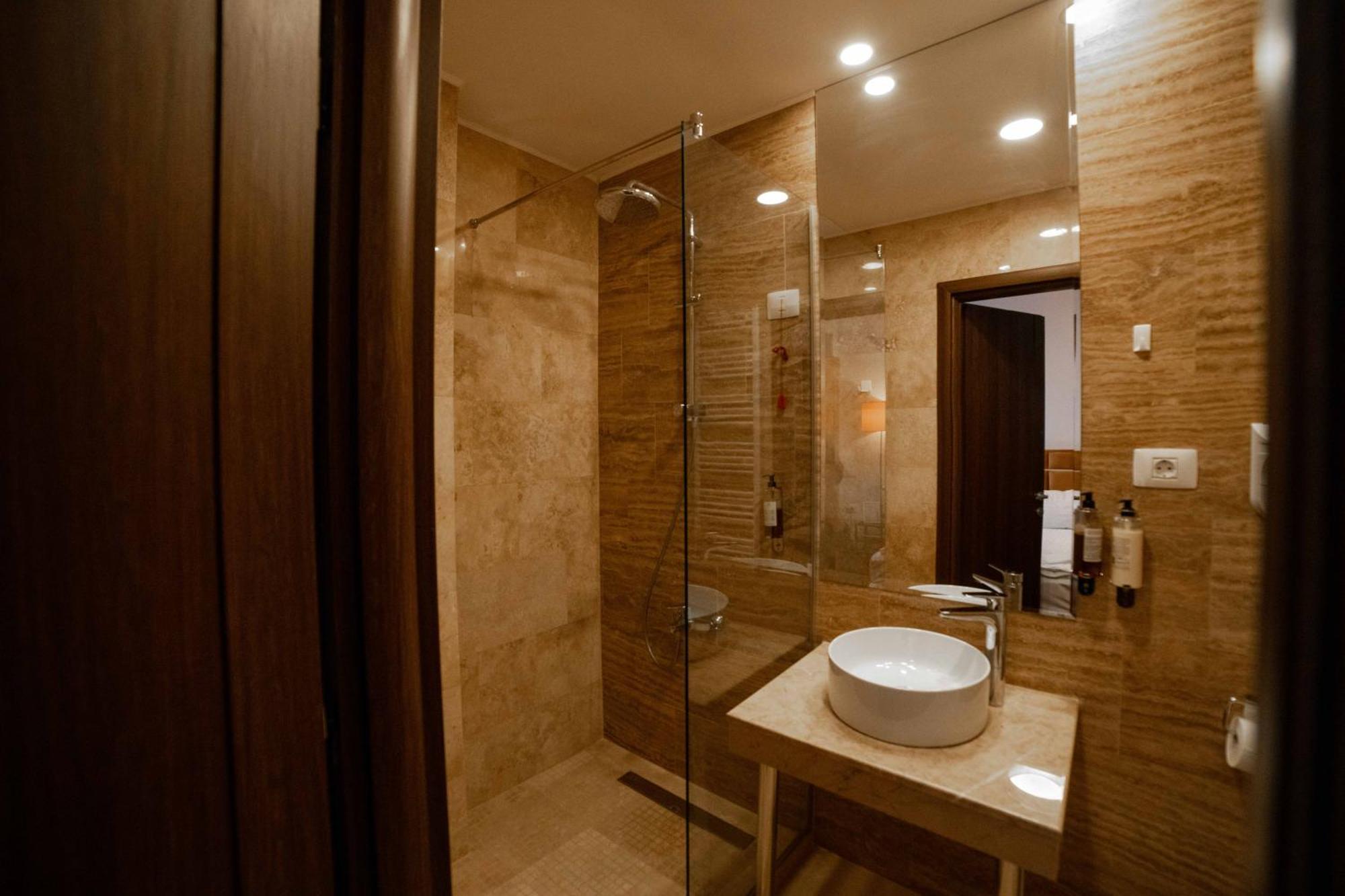 Bucharest Airport Accomodation Aparthotel Otopeni Exterior photo